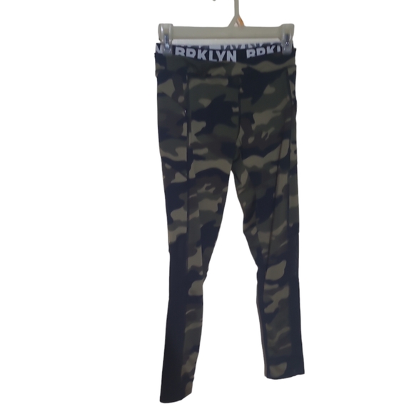 Infinity Energy camo legging size small - Picture 3 of 6